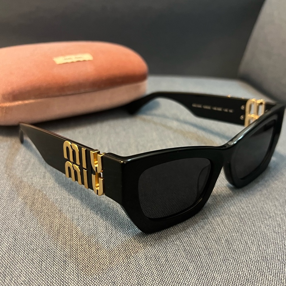 SOLD Miu Miu logo sunglasses
